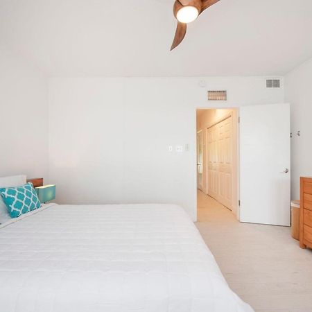 Beach Living At Island Pine Villas Blse George Town Eksteriør billede