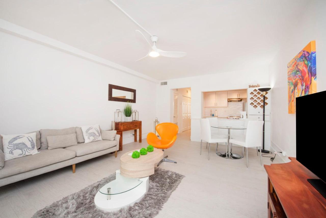 Beach Living At Island Pine Villas Blse George Town Eksteriør billede