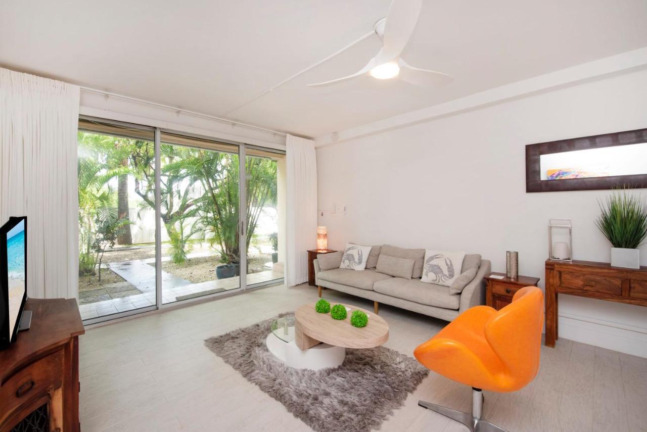 Beach Living At Island Pine Villas Blse George Town Eksteriør billede