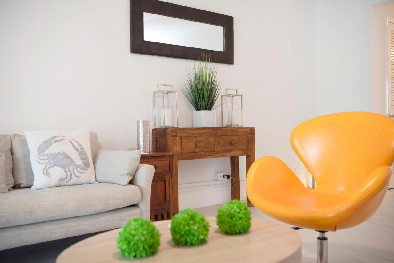 Beach Living At Island Pine Villas Blse George Town Eksteriør billede